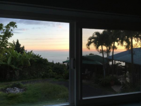 Holualoa bungalows